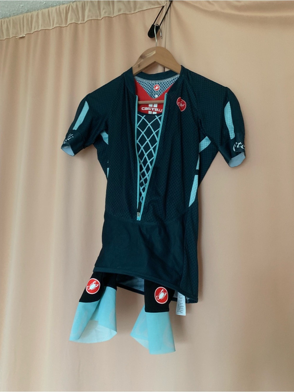 Castelli Corso Rossi womens bib short cycling kit XS like new